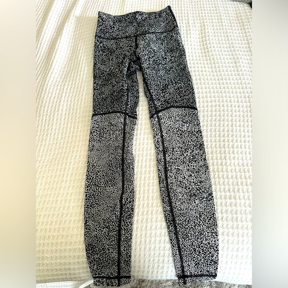 Lululemon Nulu Leggings/4 - Picture 2 of 7